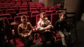 JEDZIEMY DO TEATRU.